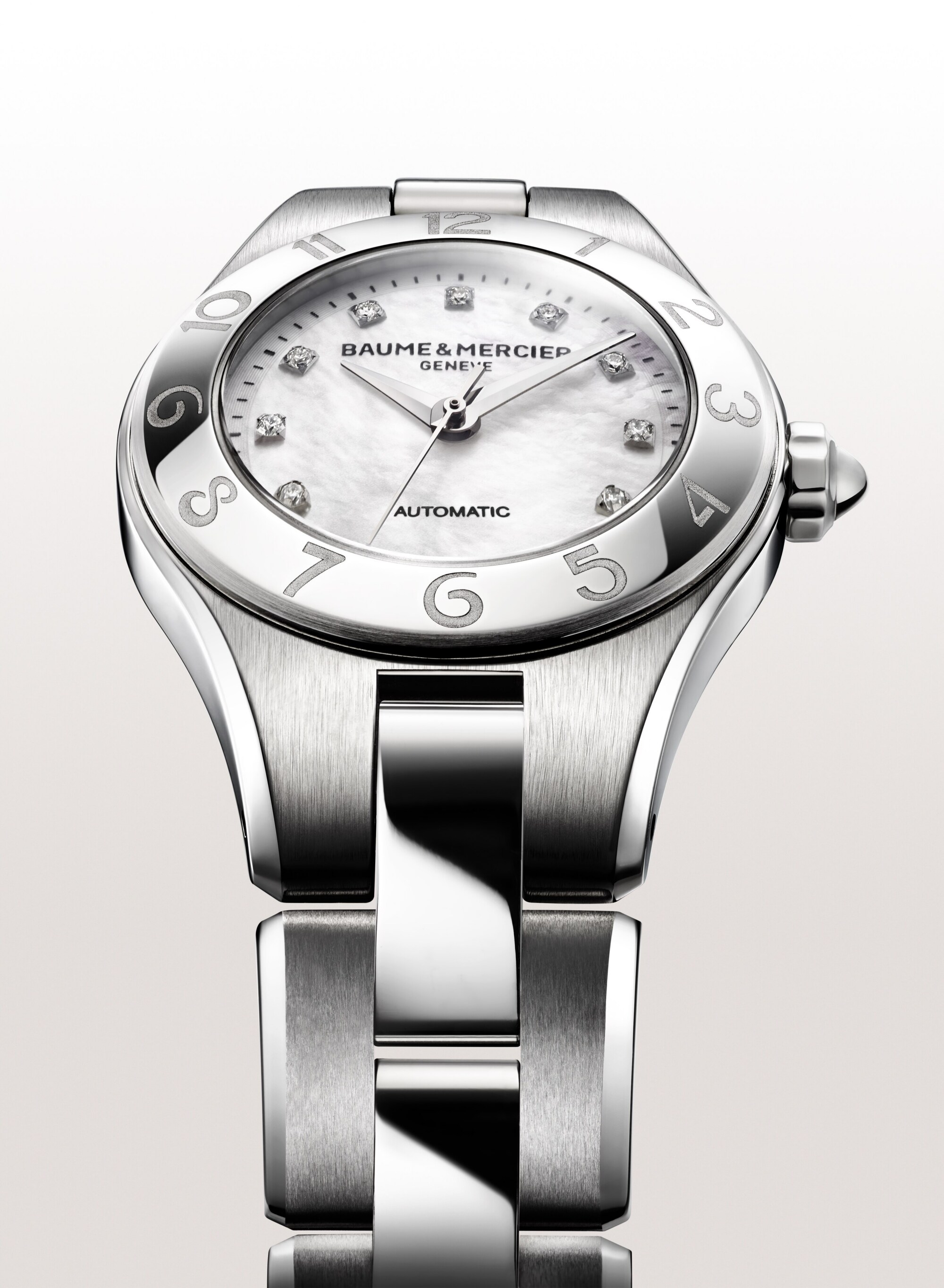 Linea 10113 Orologio da donna | Baume & Mercier Detail Front Low Angle