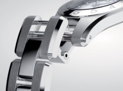 Linea 10011 Watch for ladies | Check Prices on Baume & Mercier Detail