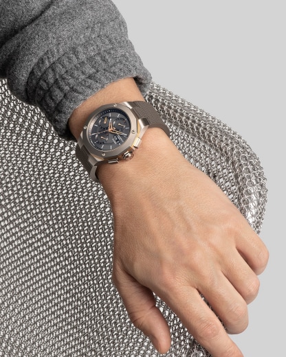 Riviera 10722 Watch for men | Check Prices on Baume & Mercier Close-Up