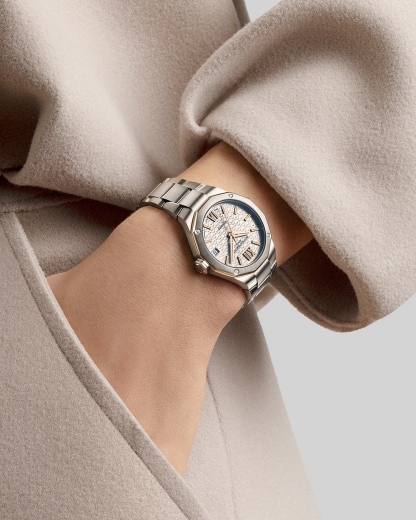ساعة يد Riviera 10730 لـ للنساء | تفقُّد الأسعار على Baume & Mercier Close-Up